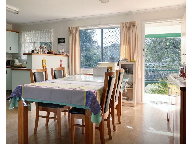 7 Onak Crescent, Springwood QLD 4127