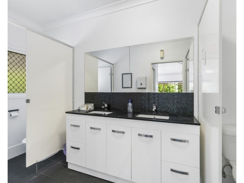 9-11 Nerang Street, Waterford QLD 4133