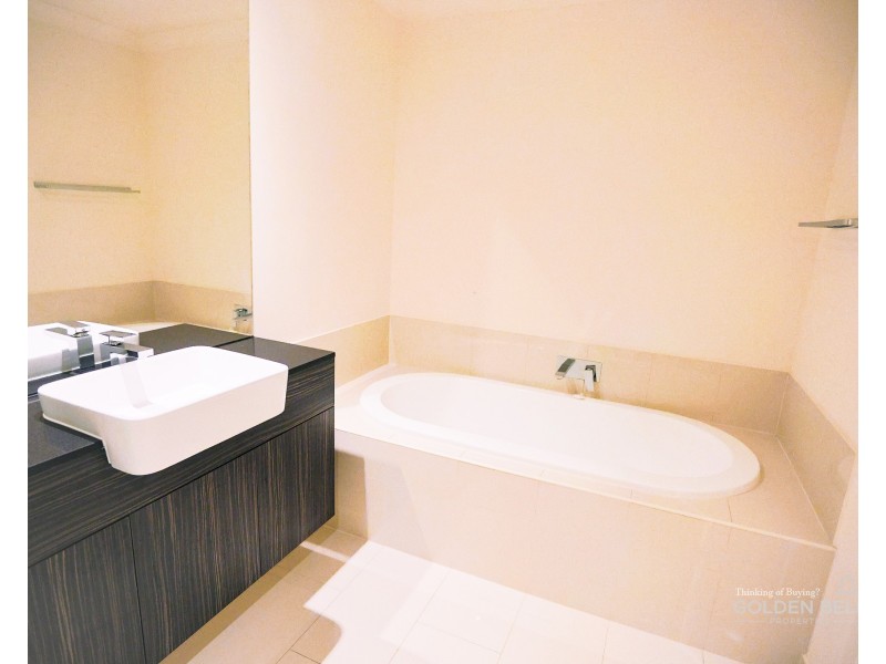 77/1 Norris Street, Pacific Pines QLD 4211