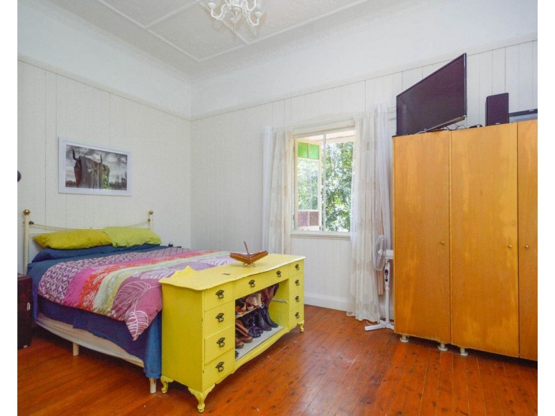 8 Kidd Street, Tamborine Mountain QLD 4272