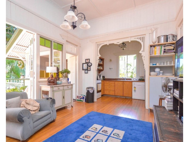 8 Kidd Street, Tamborine Mountain QLD 4272