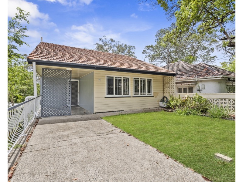 92 Ironside Street, St Lucia QLD 4067