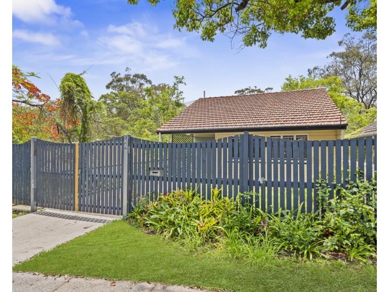 92 Ironside Street, St Lucia QLD 4067