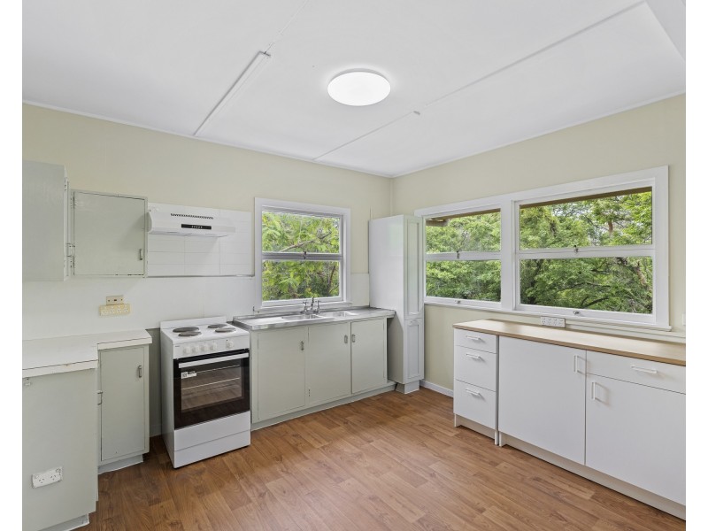 92 Ironside Street, St Lucia QLD 4067