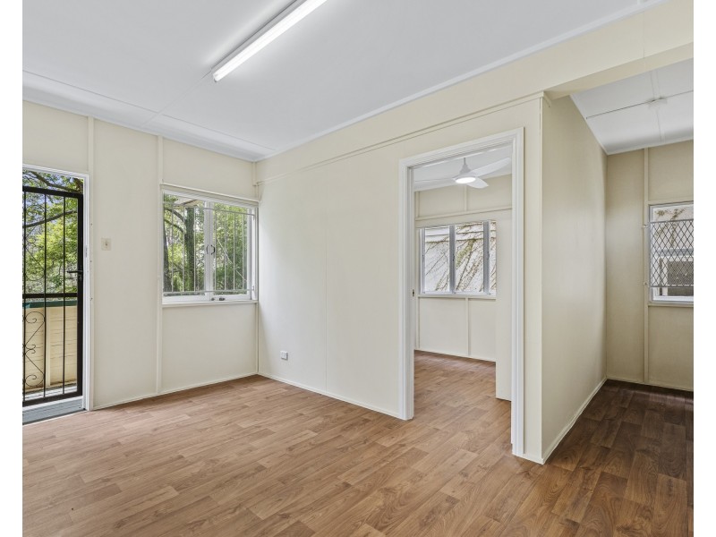 92 Ironside Street, St Lucia QLD 4067