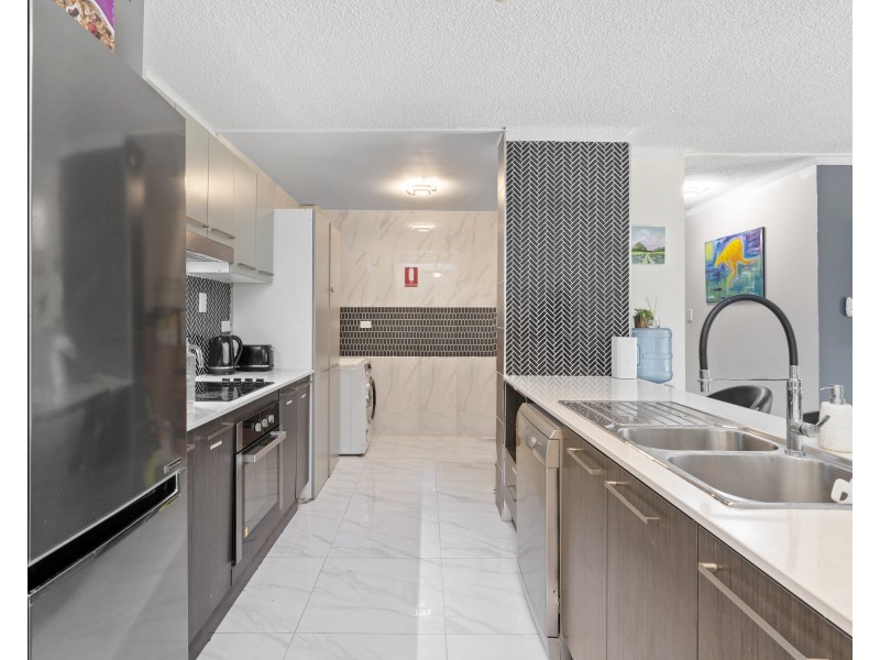 3/18 Queen Street, Southport QLD 4215