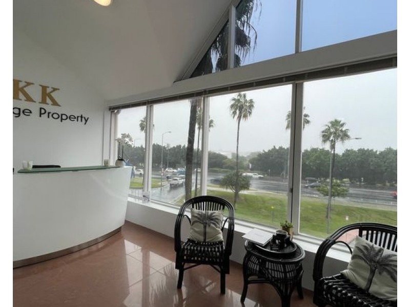 42 Marine Parade, Southport QLD 4215