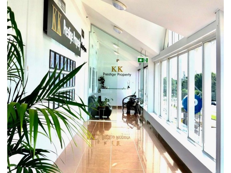 42 Marine Parade, Southport QLD 4215