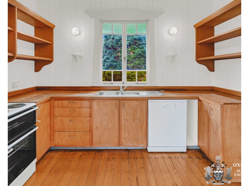 8 Kidd Street, Tamborine Mountain QLD 4272