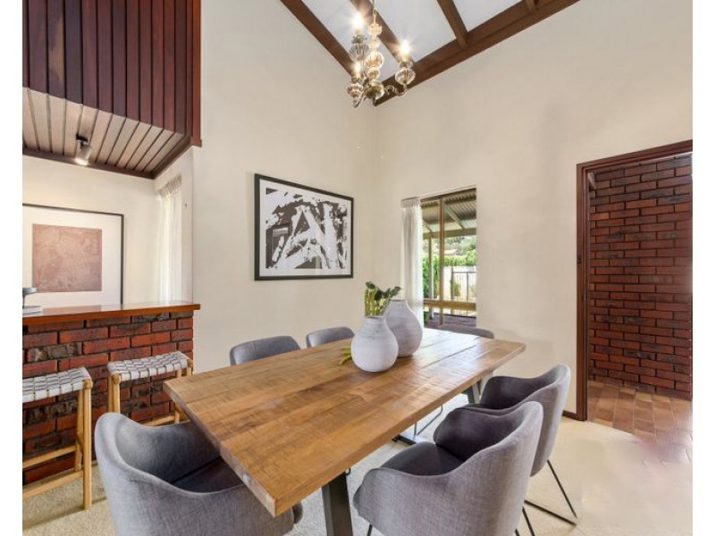 11 Aldam Crescent, Shelley WA 6148