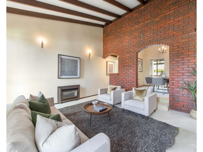 11 Aldam Crescent, Shelley WA 6148