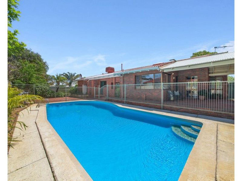 11 Aldam Crescent, Shelley WA 6148