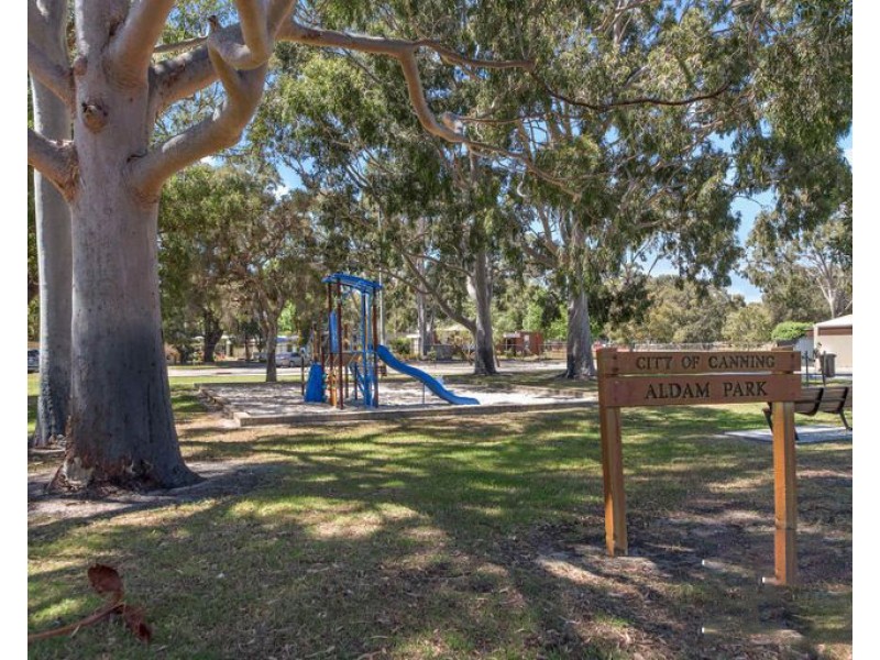 11 Aldam Crescent, Shelley WA 6148