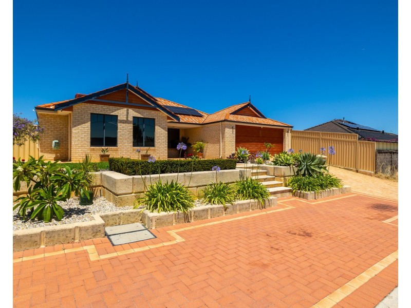 4 Beachwood Crescent, Butler WA 6036