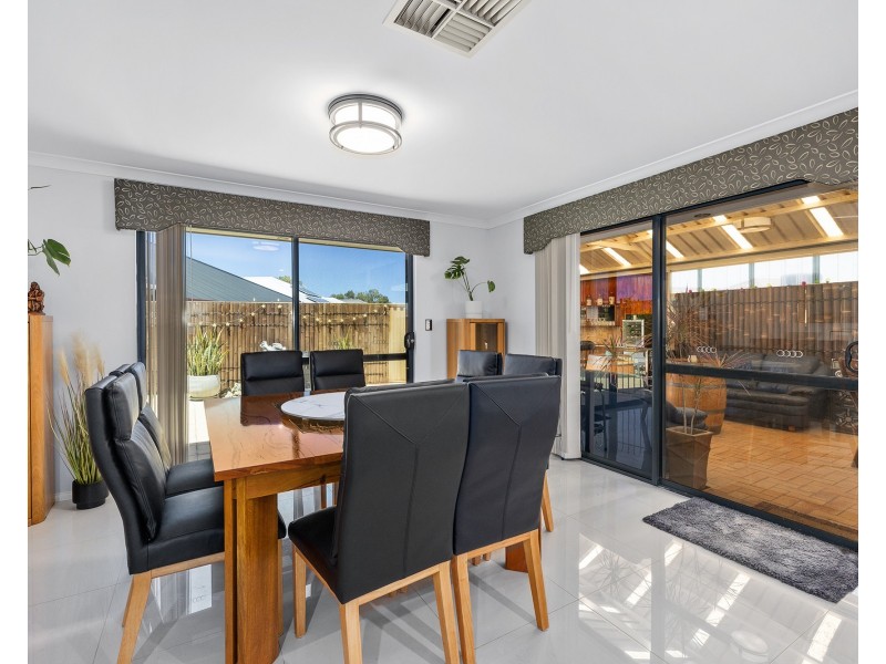 4 Beachwood Crescent, Butler WA 6036