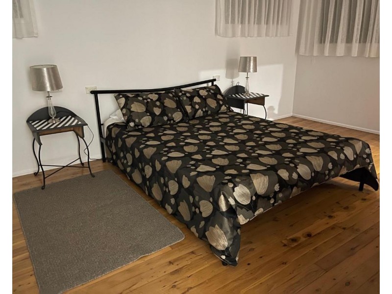 84 Eagle Heights Road, Tamborine Mountain QLD 4272