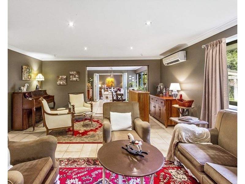 84-86 Eagle Heights Road, Tamborine Mountain QLD 4272