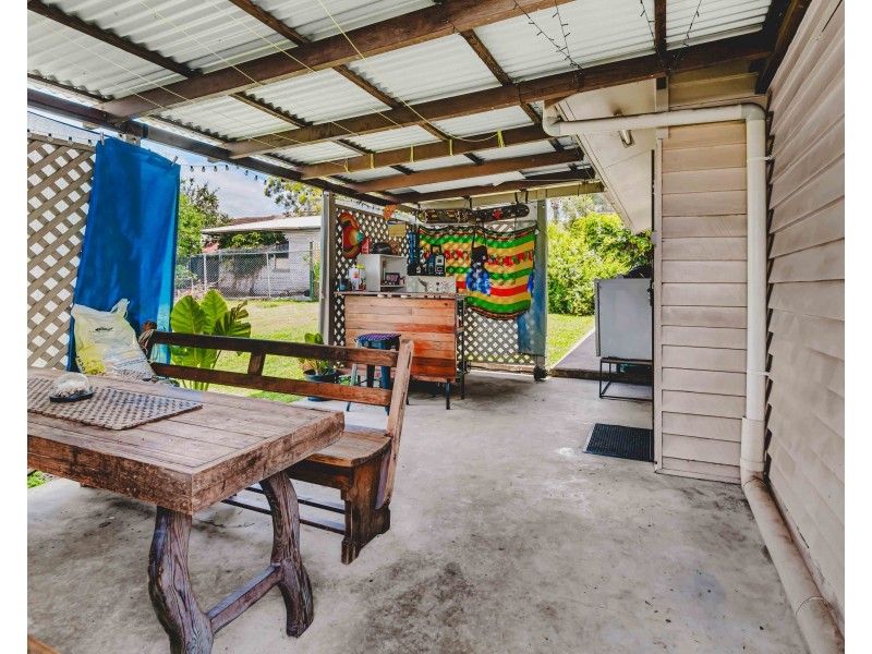 25 Briggs Road, Ipswich QLD 4305