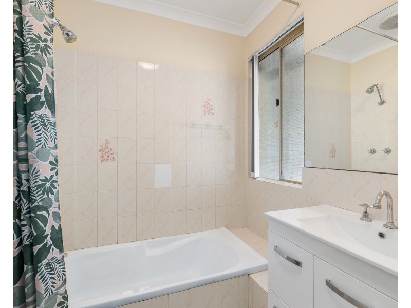 62E Lyall Street, Redcliffe WA 6104