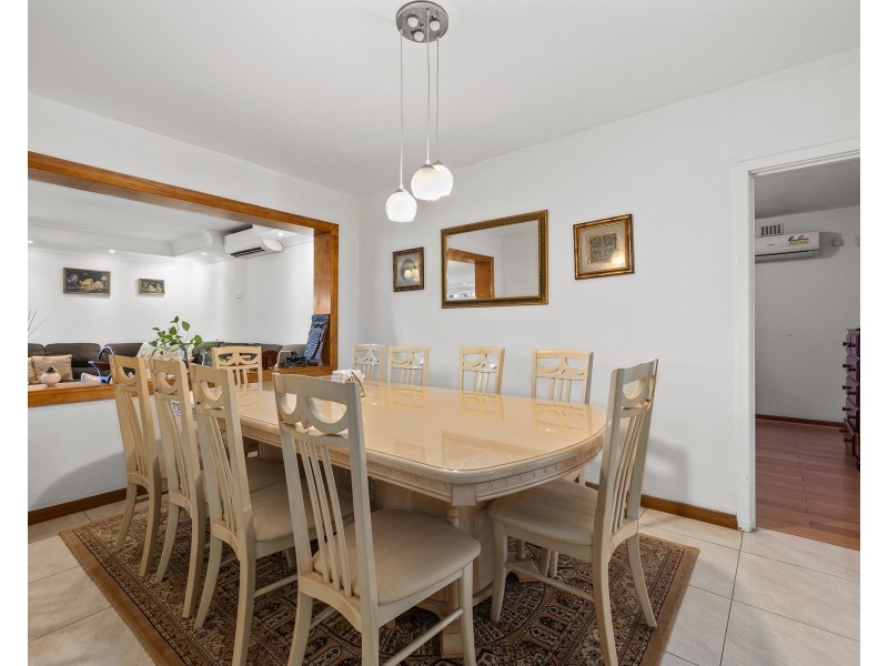 83 Central Road, Rossmoyne WA 6148