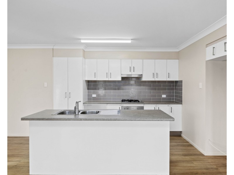 2 Norfolk Street, Springfield Lakes QLD 4300