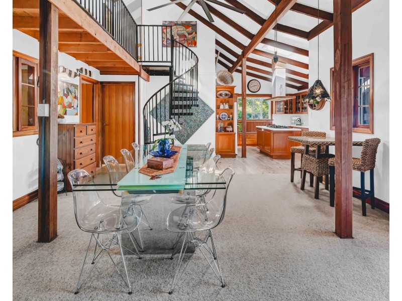 35 Paradise Drive, Tamborine Mountain QLD 4272