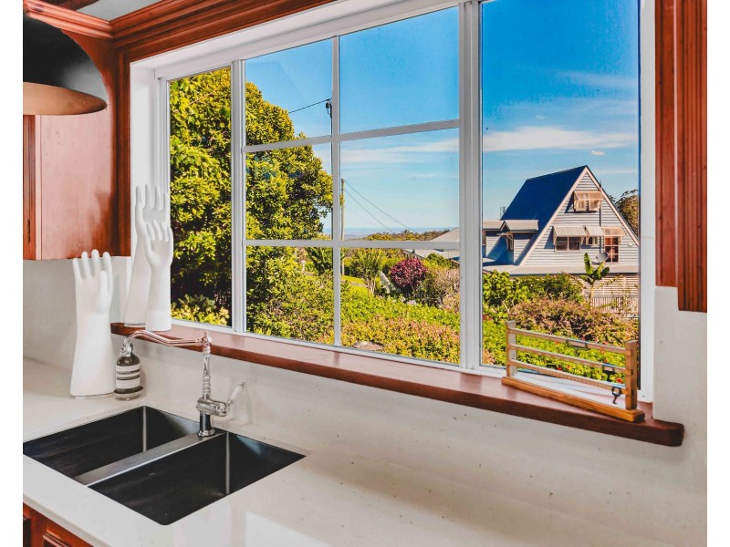 35 Paradise Drive, Tamborine Mountain QLD 4272