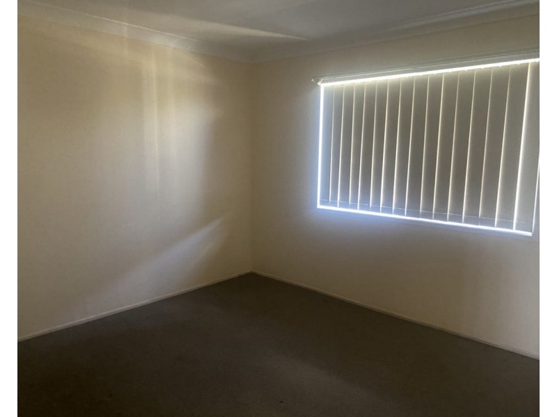 16 Hope Street, Kingston QLD 4114