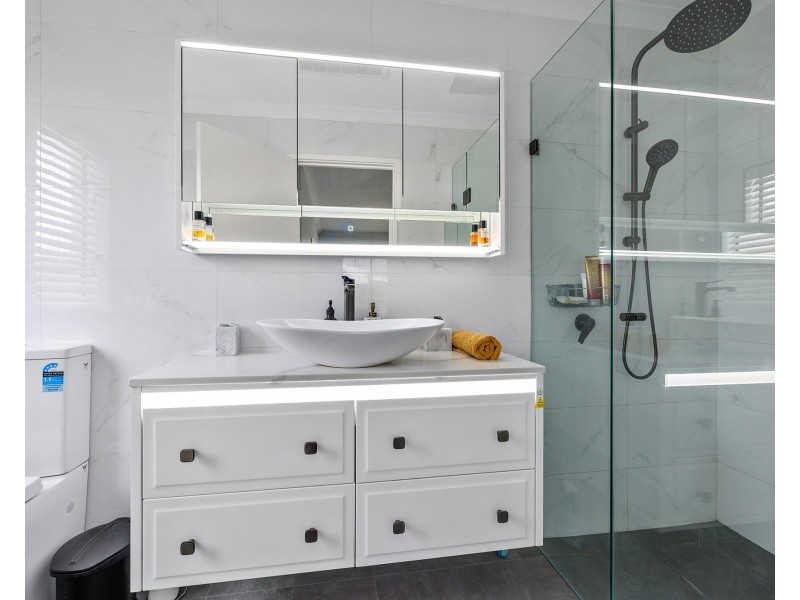 4 Beachwood Crescent, Butler WA 6036