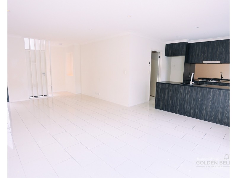 77/1 Norris Street, Pacific Pines QLD 4211