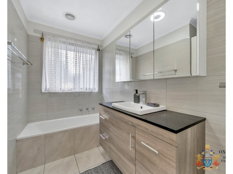 5 Rimington Court, Hampton Park VIC 3976