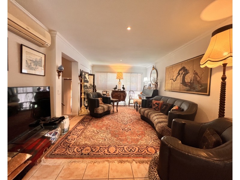 Clear Island Waters QLD 4226