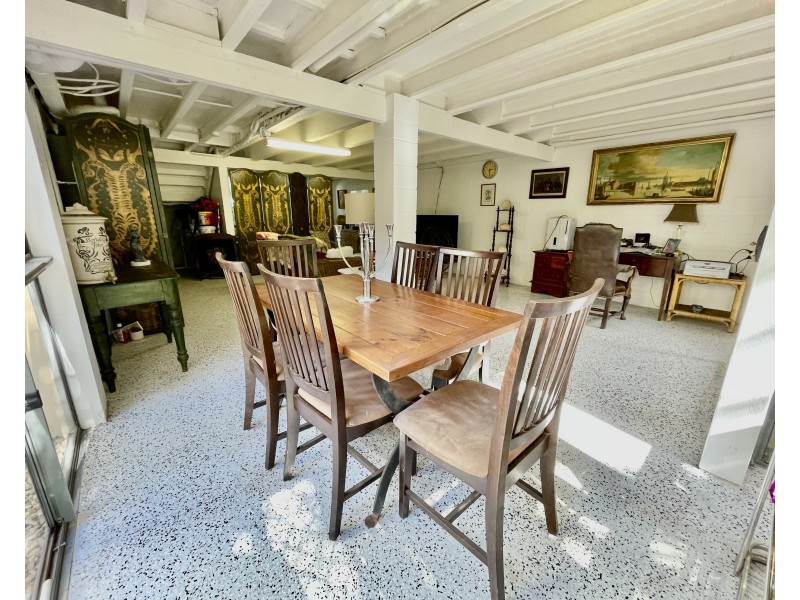 Clear Island Waters QLD 4226