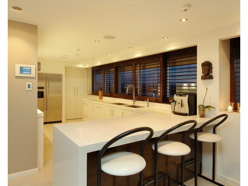 43/16-18 Macarthur Parade, Main Beach QLD 4217