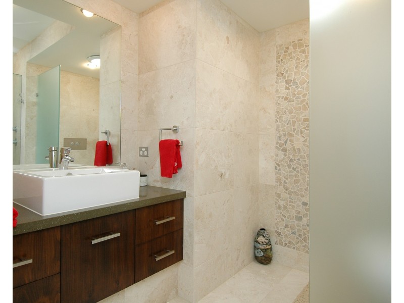 43/16-18 Macarthur Parade, Main Beach QLD 4217