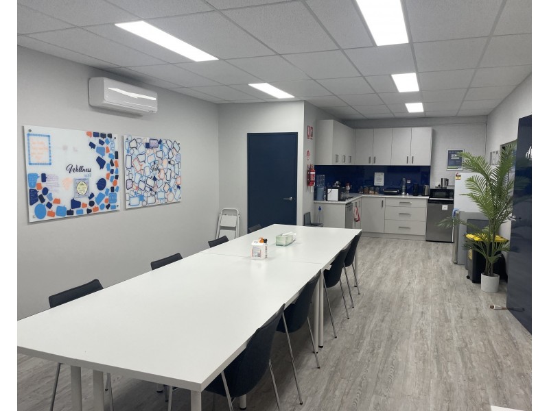 1/11 Day Road, East Rockingham WA 6168