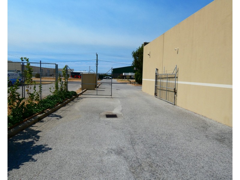 1/11 Day Road, East Rockingham WA 6168