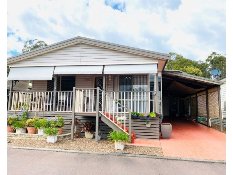 196/2 Mulloway Road, Chain Valley Bay NSW 2259