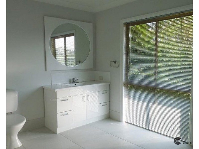 5 Bayview Drive, Tanah Merah QLD 4128