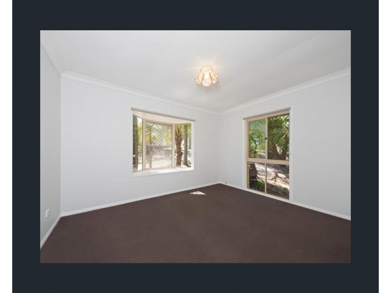 5 Bayview Drive, Tanah Merah QLD 4128