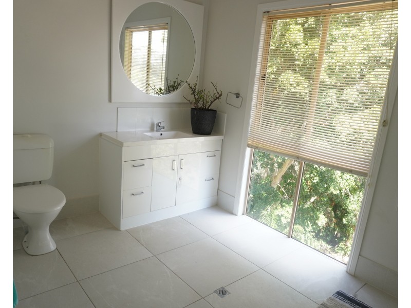 5 Bayview Drive, Tanah Merah QLD 4128