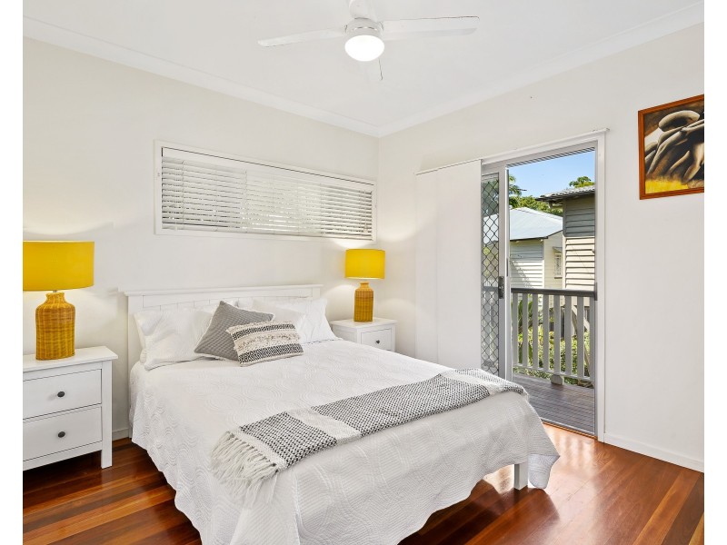 Bardon QLD 4065