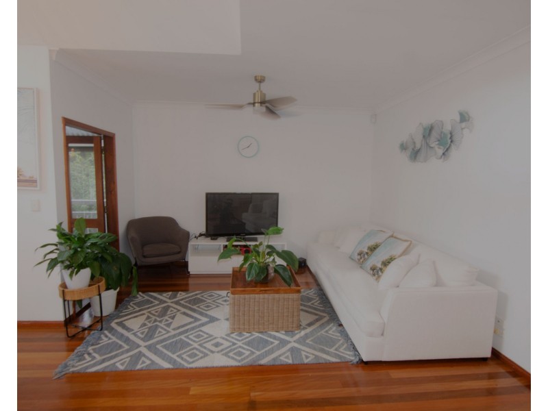 Bardon QLD 4065
