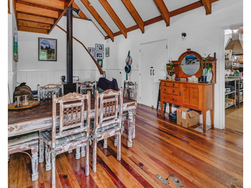 88 Eagle Heights Road, Tamborine Mountain QLD 4272