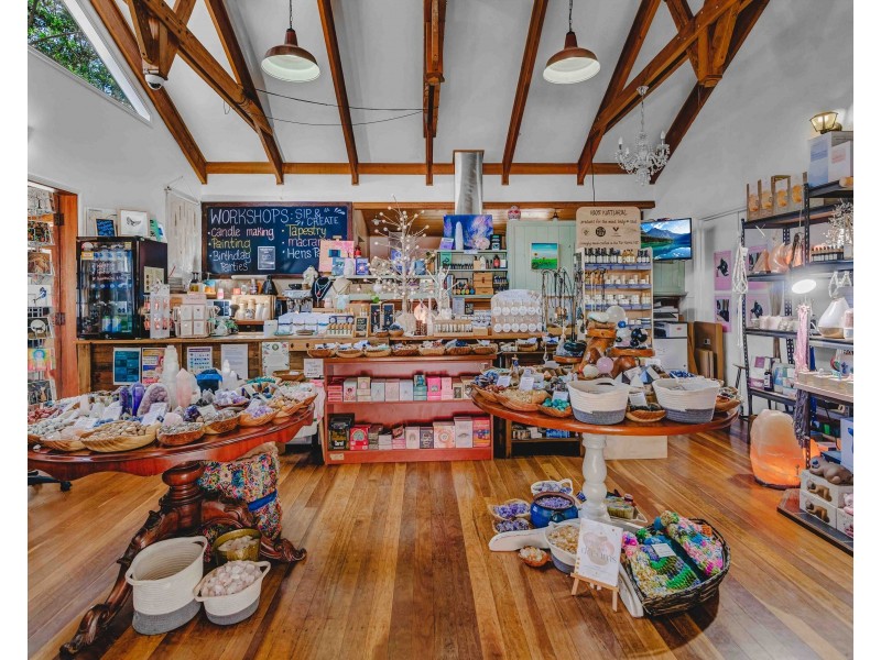 88 Eagle Heights Road, Tamborine Mountain QLD 4272