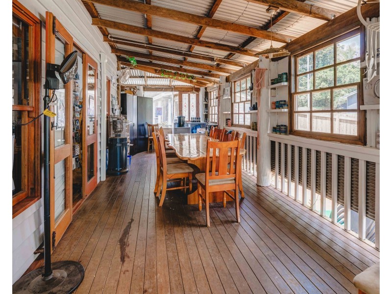 88 Eagle Heights Road, Tamborine Mountain QLD 4272