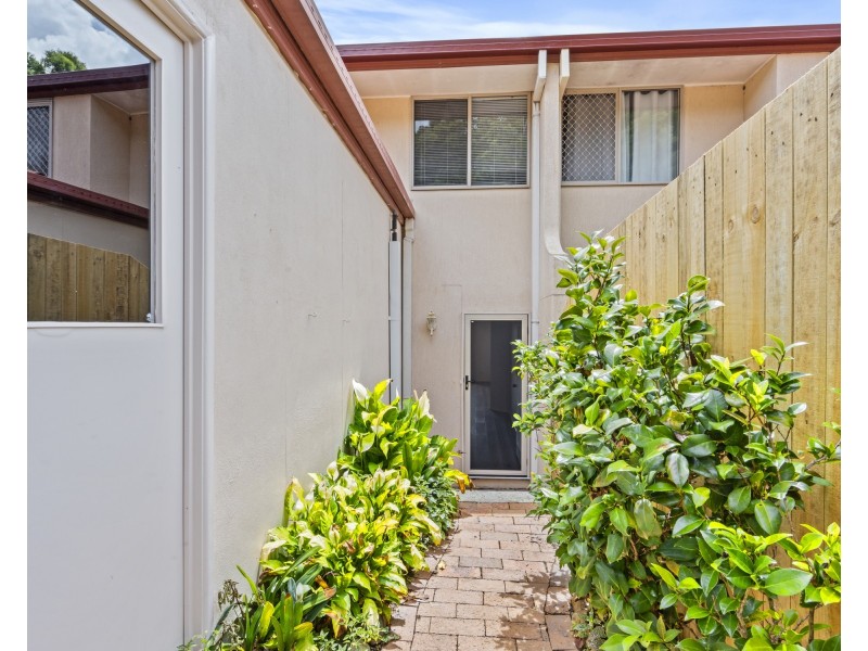 8/4 Sherwood Close, Mudgeeraba QLD 4213