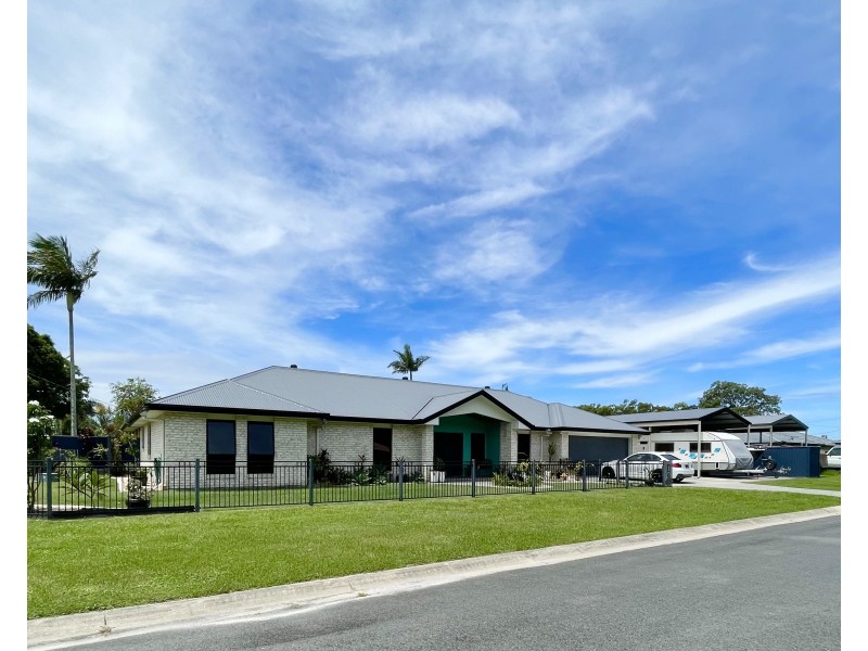 16 Pine Street, Jacobs Well QLD 4208