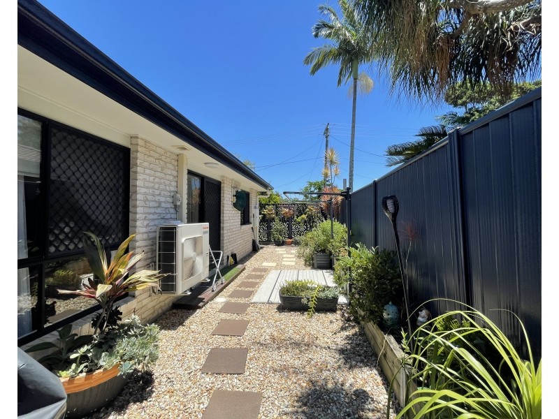 16 Pine Street, Jacobs Well QLD 4208