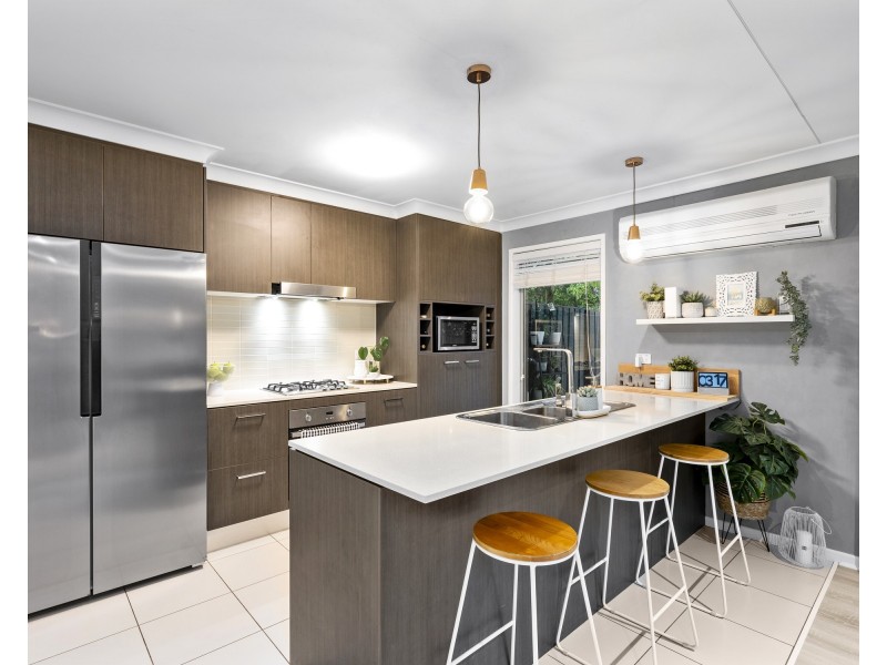 6/1 Belongil Street, Pacific Pines QLD 4211